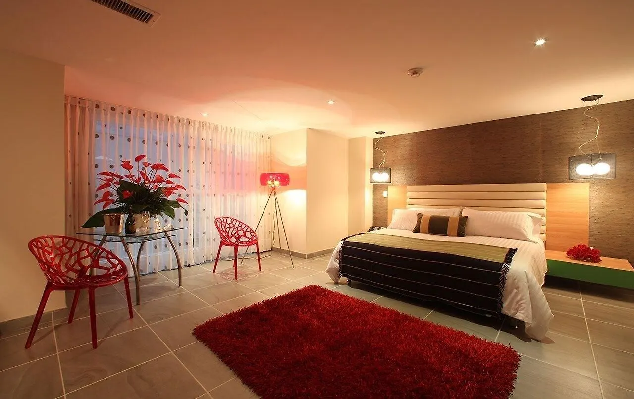 Haus Hotel Cali 4*,